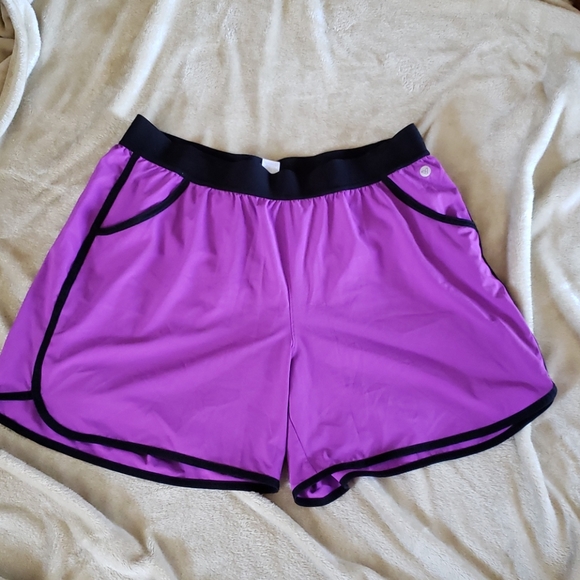 Lane Bryant Pants - Livi active shorts